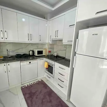 Cosy Apt. Near Heart Of شقة *